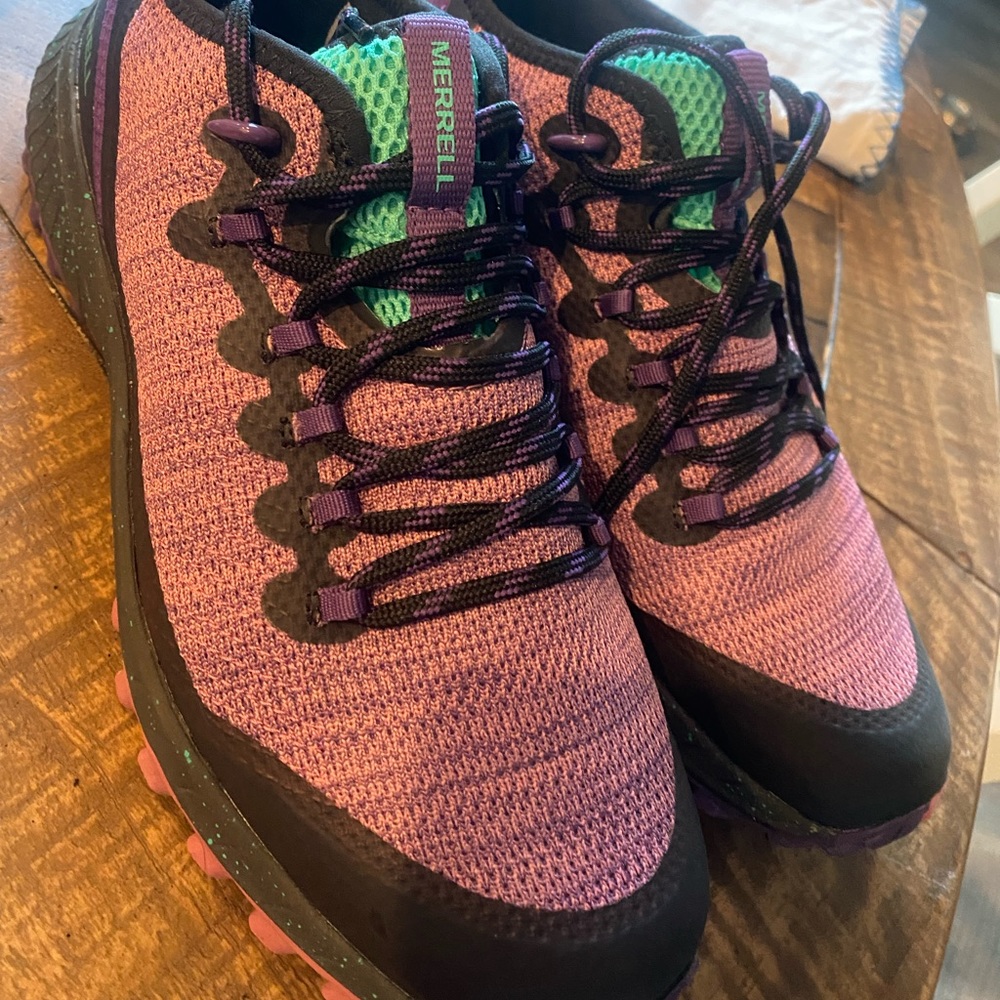 Women’s Merrell Bravada size 9